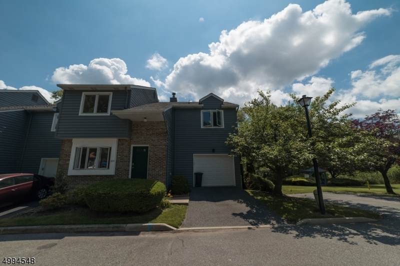 8 Creek Ct 1X - Photo 1