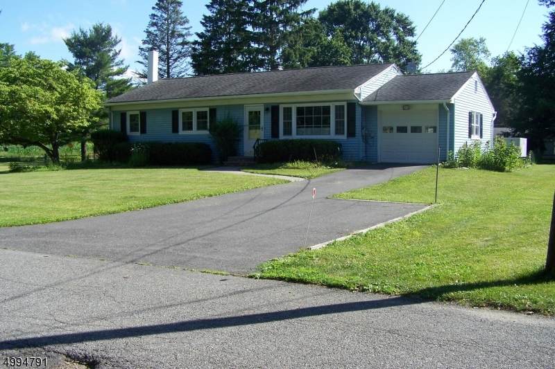 3 Meadow Ln - Photo 1