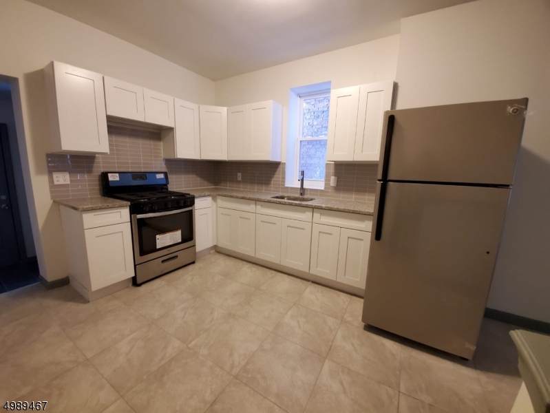 5 Wakeman Ave - Photo 1