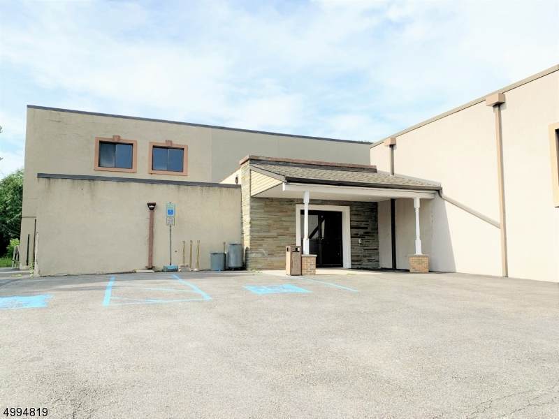 93 Parish Dr - Photo 1