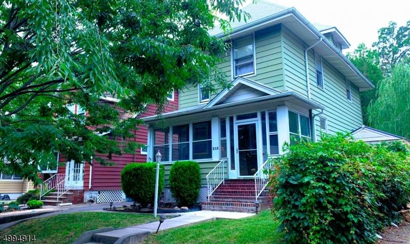 213 De Witt Ave - Photo 1