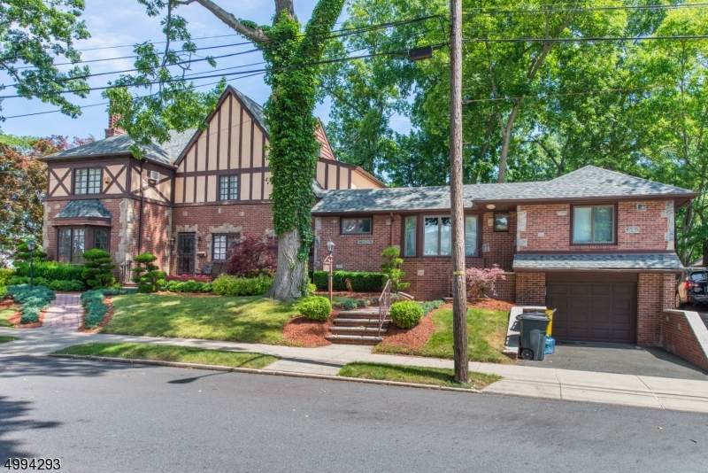 16 Crescent Avenue - Photo 1