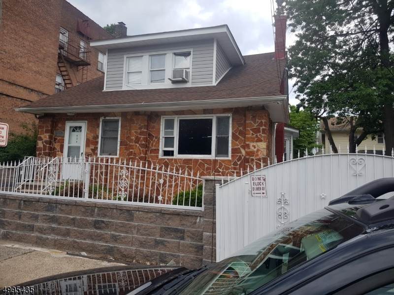 432 E 36Th St - Photo 1