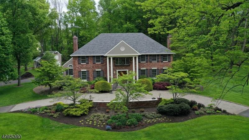 63 Millbrook Rd - Photo 1
