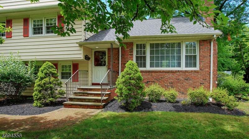 1505 Springfield Ave - Photo 1