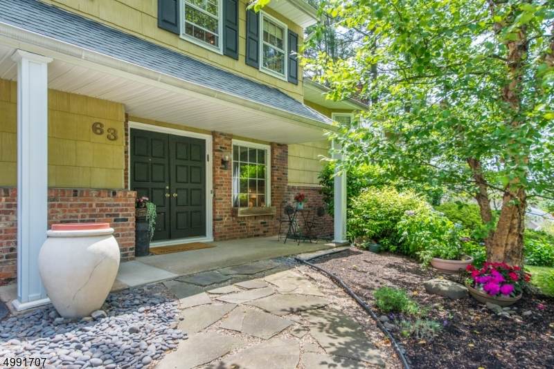 63 Benson Dr - Photo 1