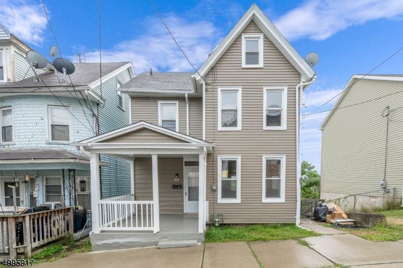 286 Washington St - Photo 1