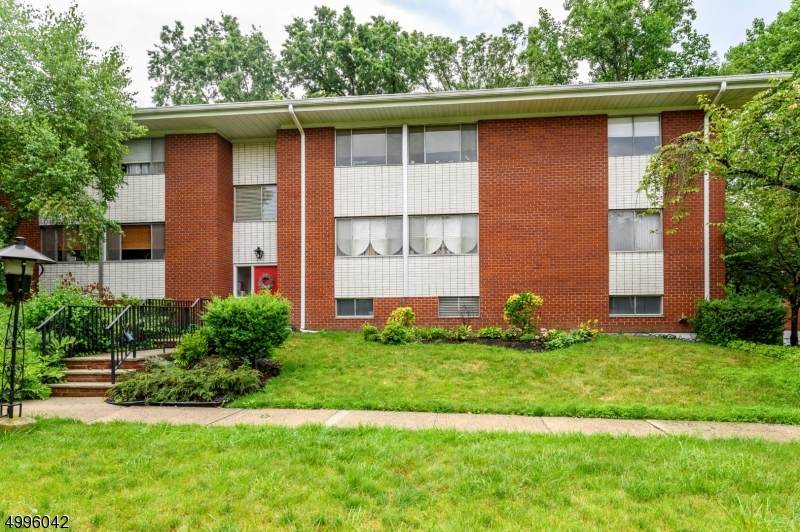 65 Leland Ave - Photo 1