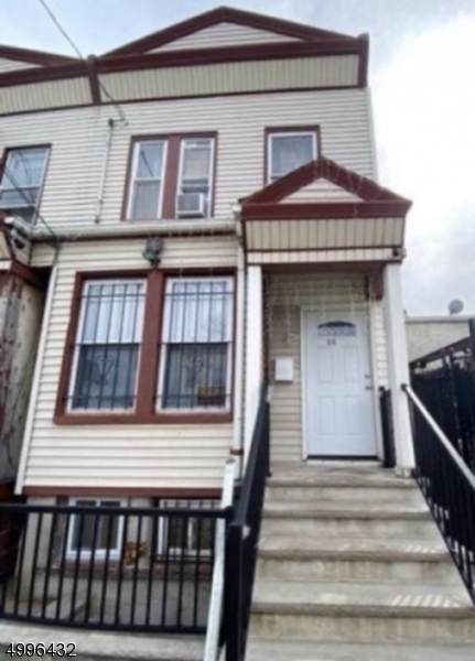 33 Emmet St - Photo 1
