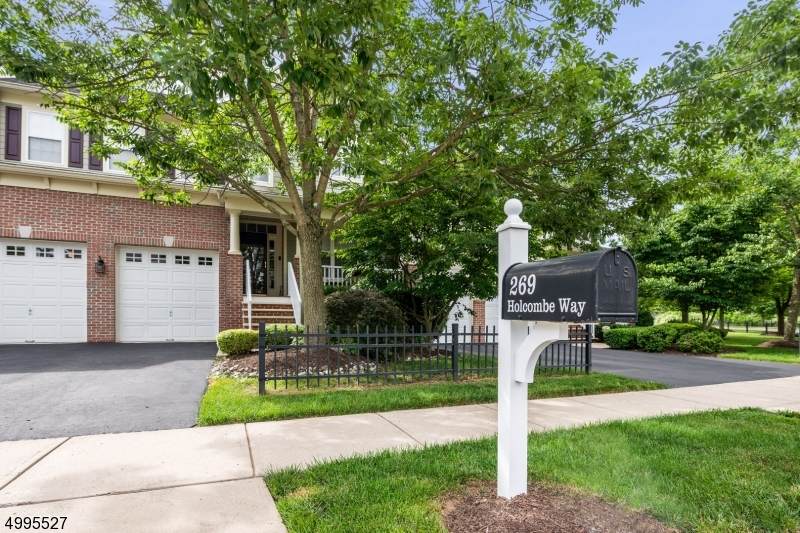 269 Holcombe Way - Photo 1