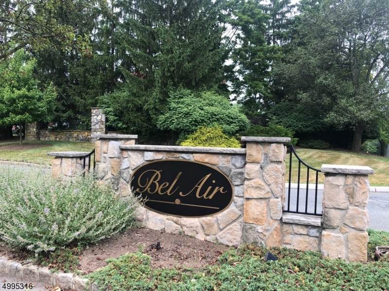 9 Grasmere Ct - Photo 1