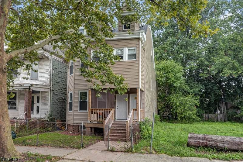33 N 18Th St - Photo 1