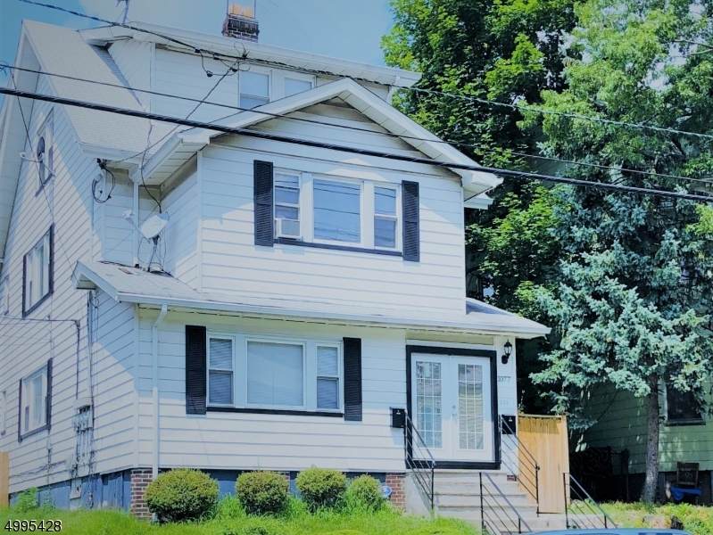 1077 Sanford Ave - Photo 1
