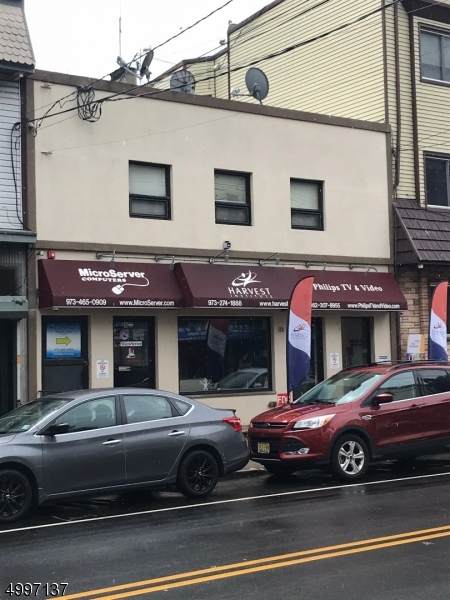 128 Wilson Ave - Photo 1