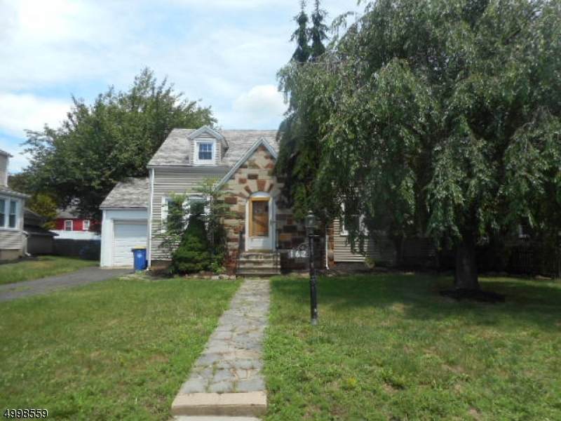 162 Norwood Ave - Photo 1