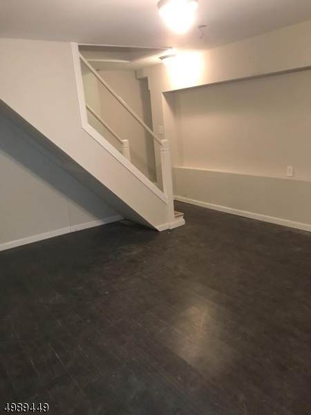 126 Highland Ave - Photo 1