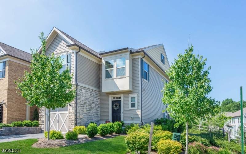 9 Albert Ct - Photo 1