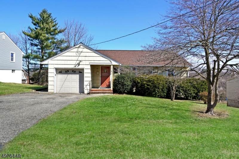 149 Madison St - Photo 1