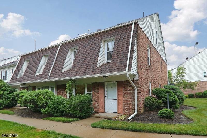 29 Wareham Vlg - Photo 1