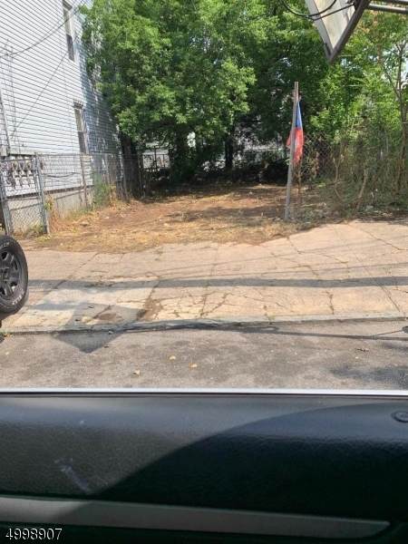125 Keen St - Photo 1