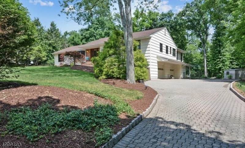 21 Thistle Ln - Photo 1