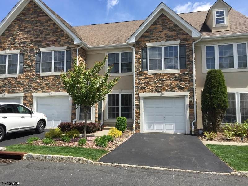 9 Magnolia Way - Photo 1