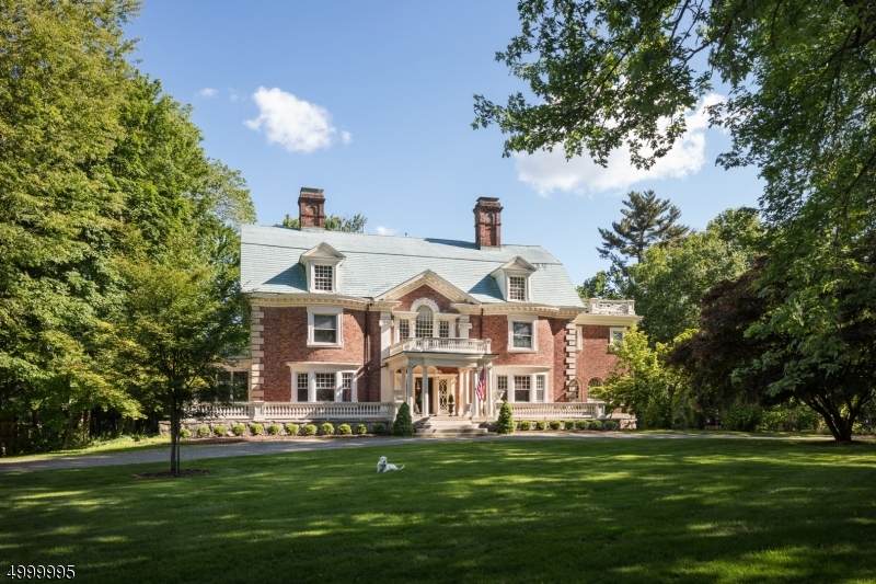 111 Beekman Ter - Photo 1