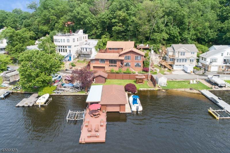 65 S Lakeside Ave - Photo 1