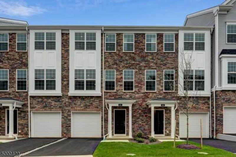 503 Keenland Ct - Photo 1