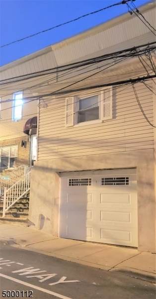 633 37TH S - Photo 1