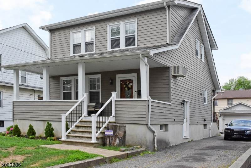 103 Burlington Ave - Photo 1