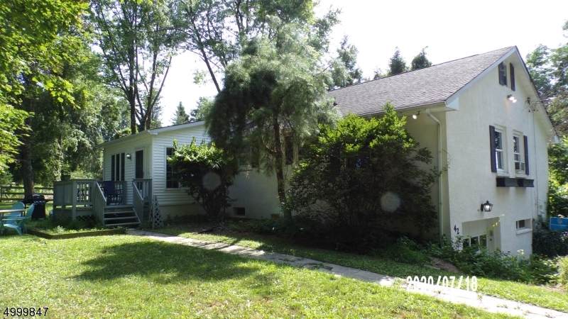 42 Lincoln Laurel Rd - Photo 1