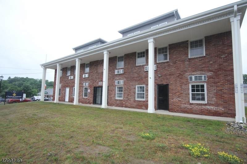 100 Sparta Ave - Photo 1