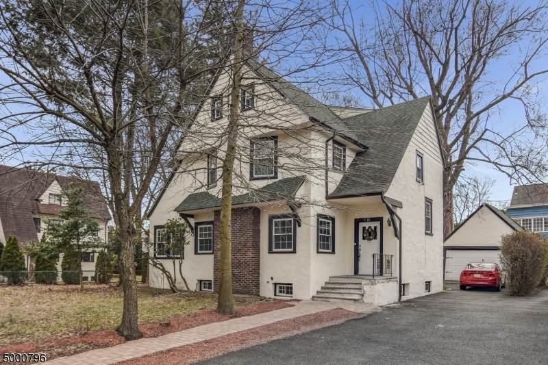 81 Watchung Ave - Photo 1