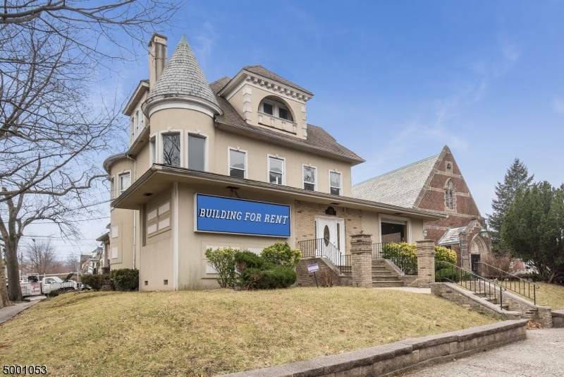 624 Broadway - Photo 1