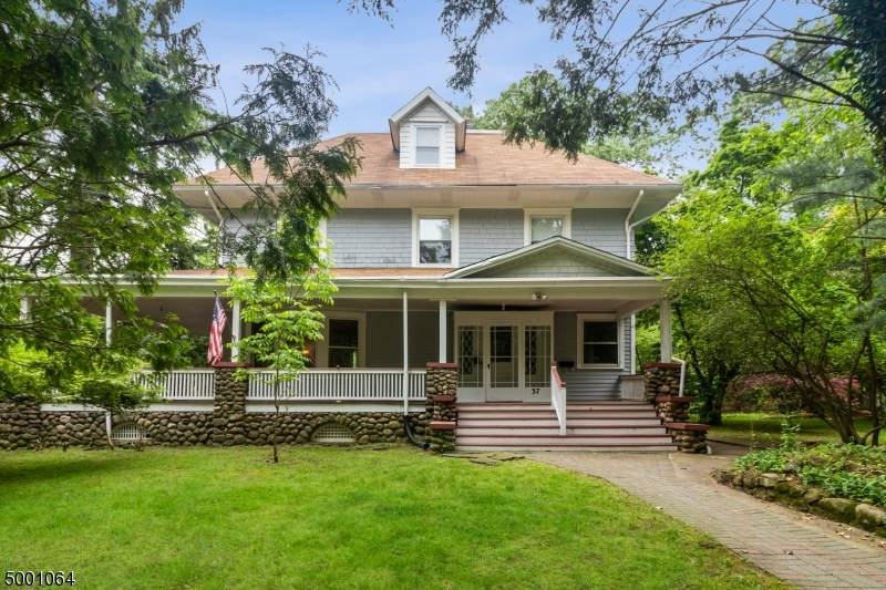 31 Oak Grove Rd - Photo 1