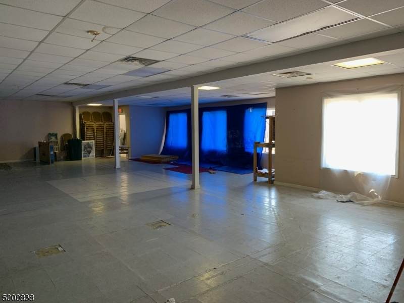 9 Northfield Ave - Photo 1