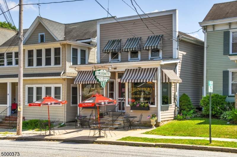 83 Main St - Photo 1