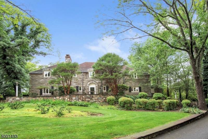 210 E Mountain Rd - Photo 1