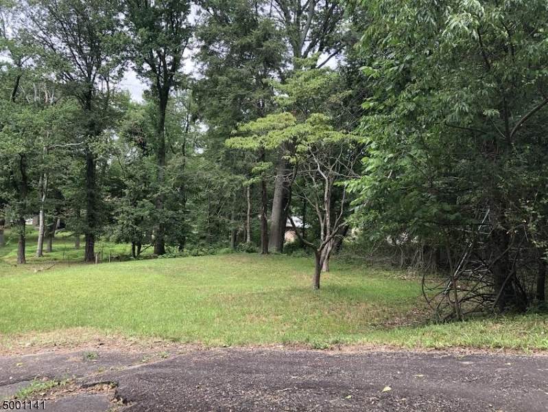 880 Littleton Rd - Photo 1