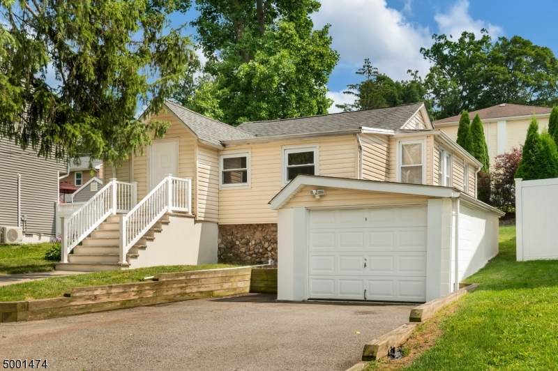 31 Orchard Ave - Photo 1