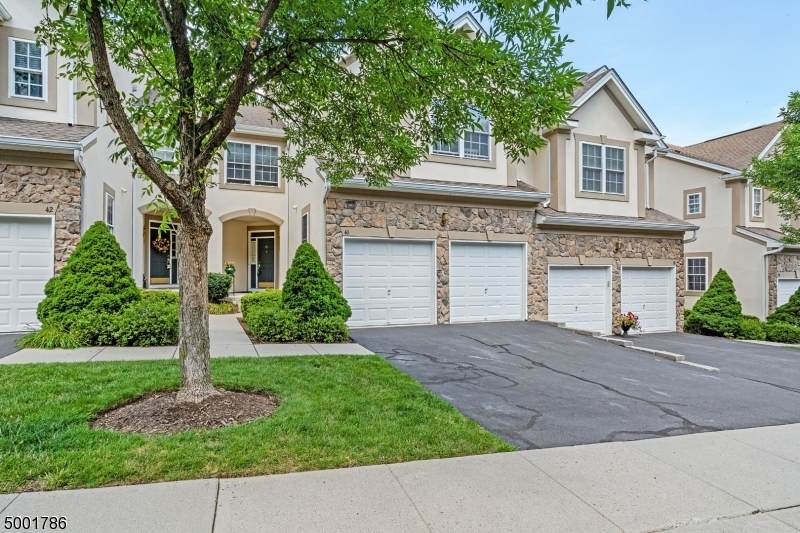 40 Glattly Dr - Photo 1