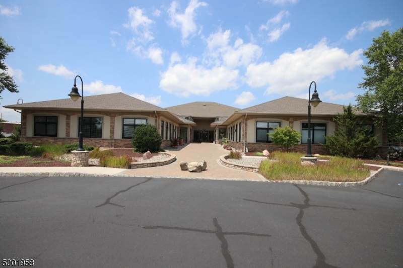 32 Worlds Fair Dr - Photo 1