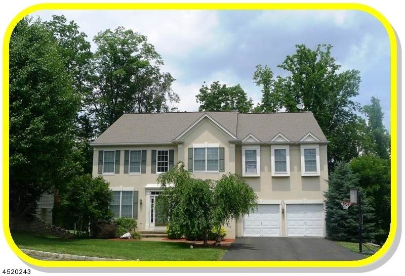 33 Wellington Dr - Photo 1