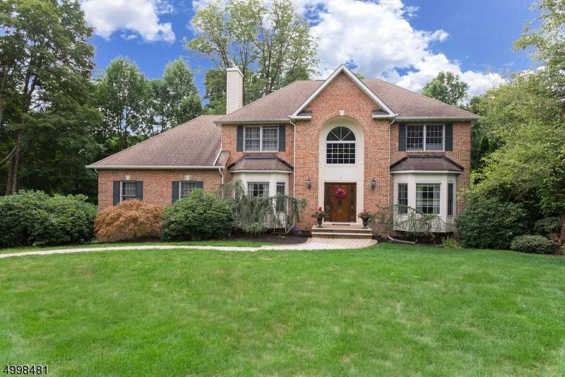 8 Barbara Dr - Photo 1