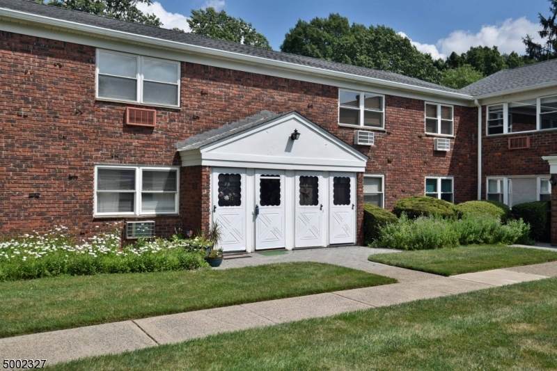 74 Regency Park - Photo 1