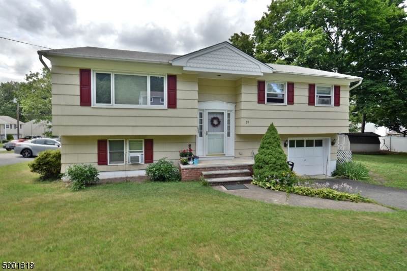 29 Myrtle Ave - Photo 1