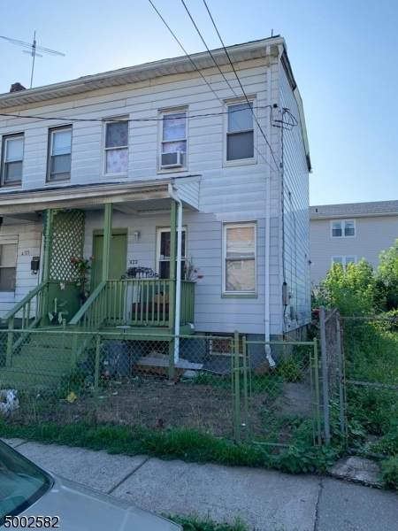 423 Catherine St - Photo 1