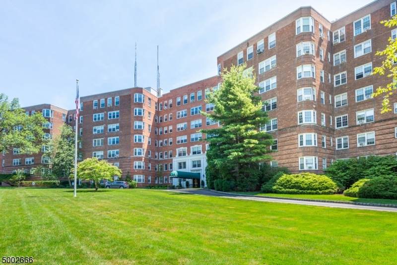 10 Crestmont Rd 1-O - Photo 1