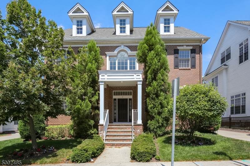 3 Carillon Cir - Photo 1